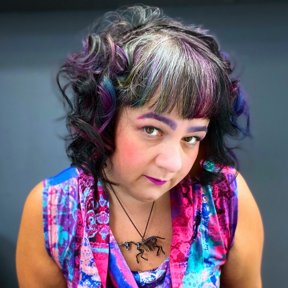 Meet your Posher, Trish - Picture 1 of 9